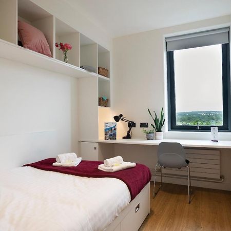 Goldcrest Village Rooms University Of กัลเวย์ ภายนอก รูปภาพ